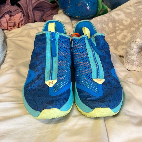 Nike Paul George Gatorade Basketball Shoes - Picture 1 of 2